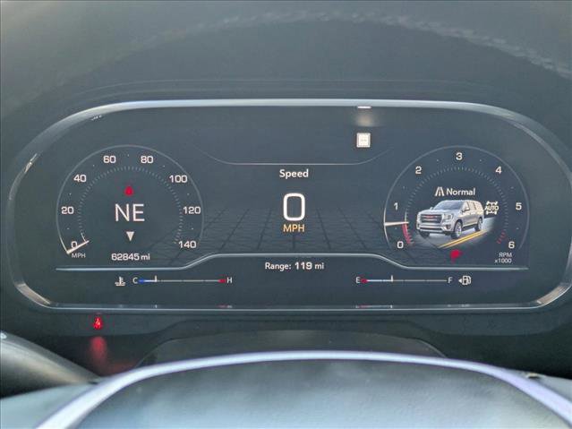 Used 2023 GMC Yukon SLT w/ SLT Premium Package image 11