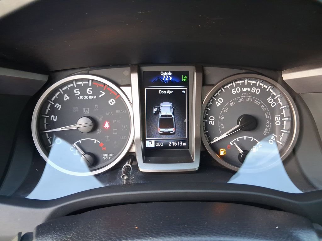 Used 2023 Toyota Tacoma SR5 AWD/4WD image 18