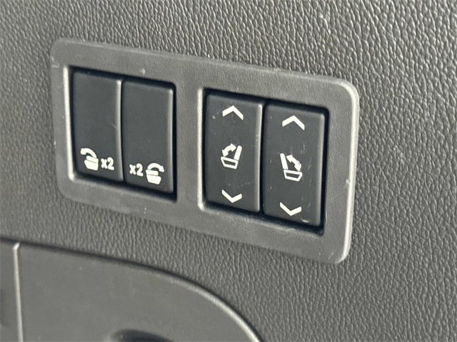 Used 2015 Cadillac Escalade Premium image 6