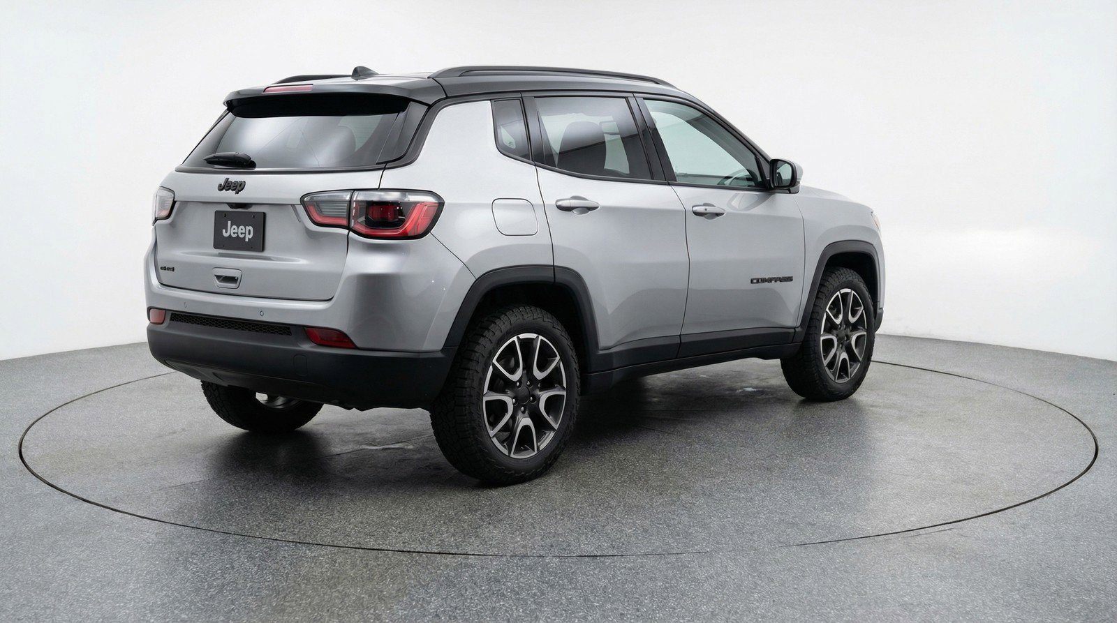 Used 2025 Jeep Compass Trailhawk AWD/4WD image 9