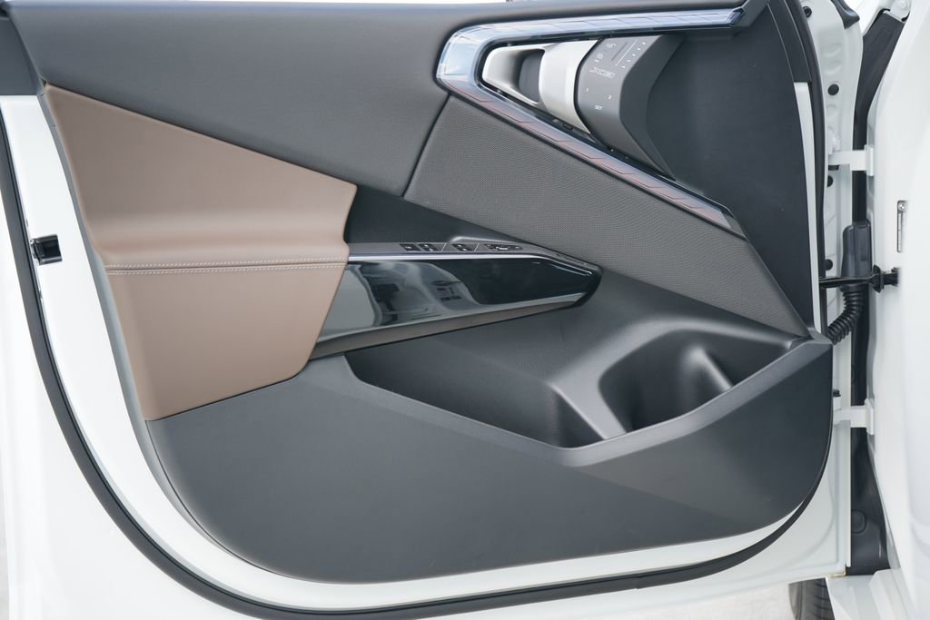 New 2026 BMW X3 xDrive30 w/ M Sport Package image 8