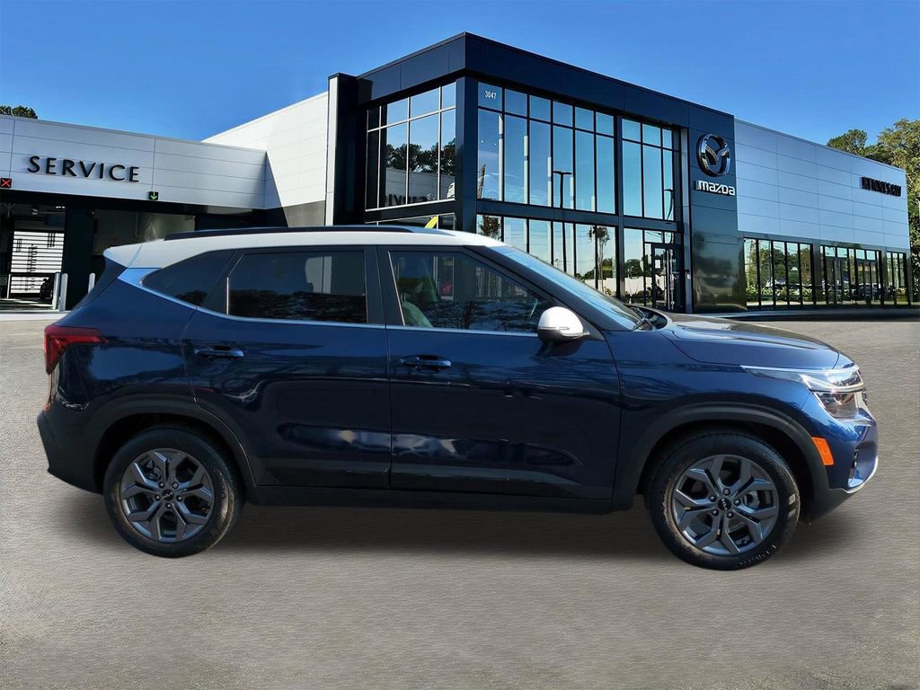 Used 2024 Kia Seltos S image 3