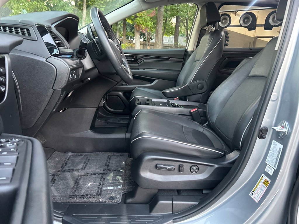 Used 2025 Honda Odyssey Elite image 13