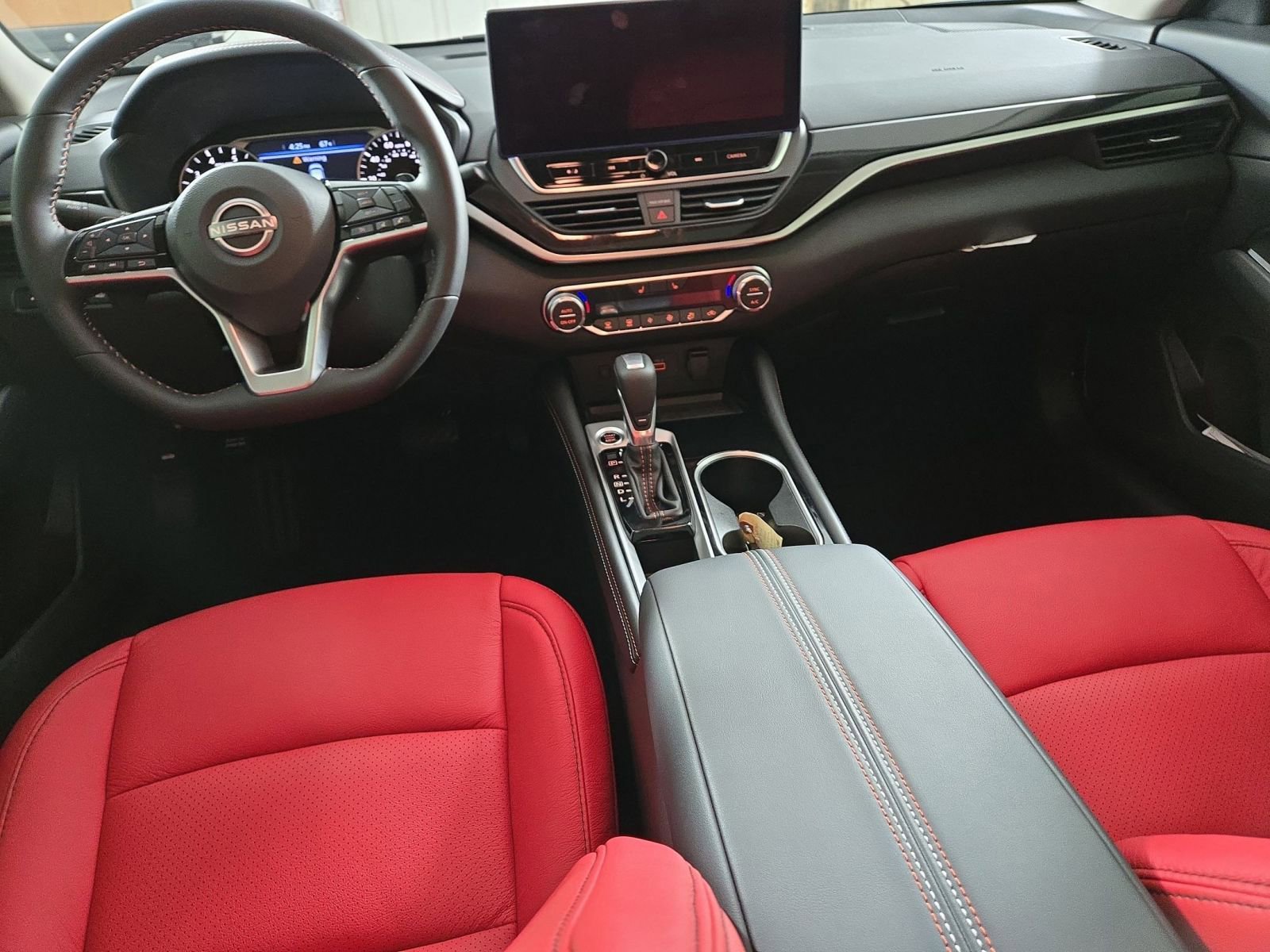 New 2025 Nissan Altima 2.5 SR w/ SR Premium Package image 18