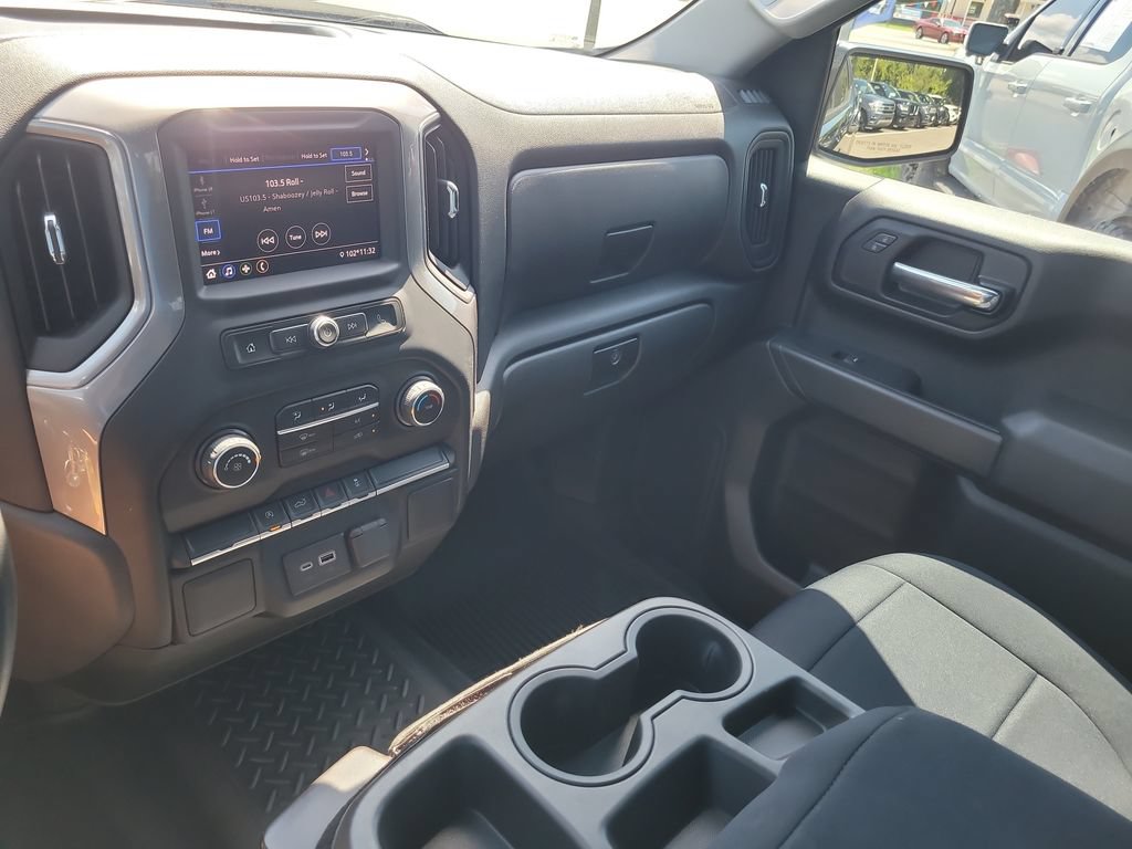 Used 2022 Chevrolet Silverado 1500 Custom AWD/4WD image 17
