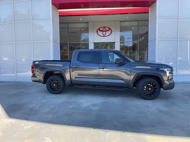 New 2026 Toyota Tundra SR5 image 7