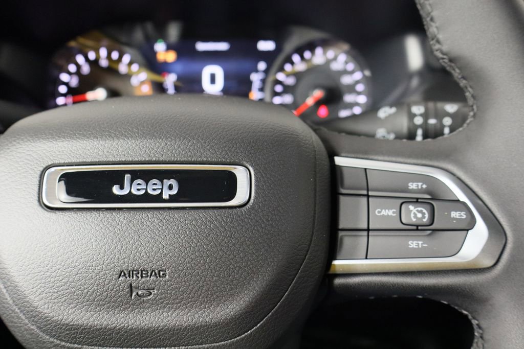 New 2026 Jeep Compass Latitude image 10