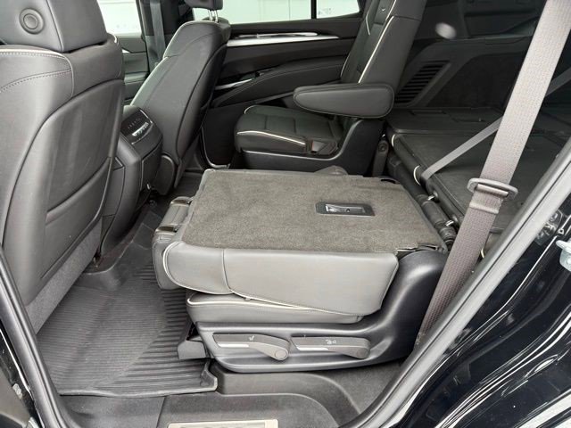 Certified 2025 Cadillac Escalade Premium Luxury image 30