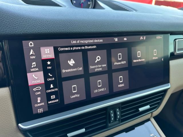 Used 2021 Porsche Cayenne image 38