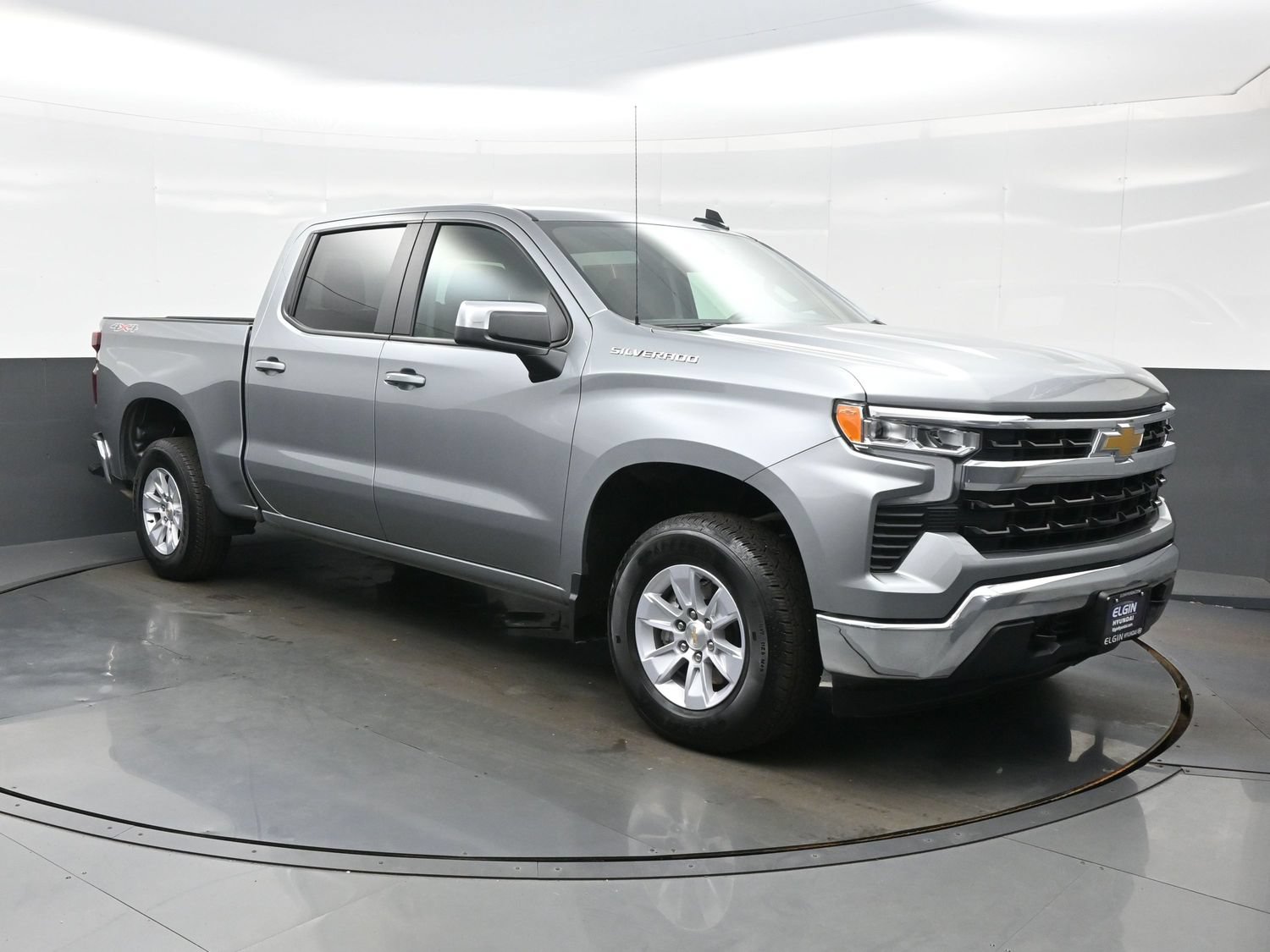 Used 2026 Chevrolet Silverado 1500 LT AWD/4WD image 8