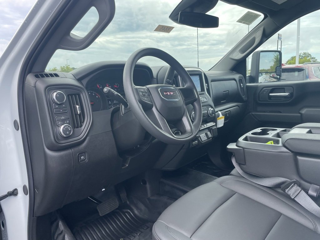New 2025 GMC Sierra 2500 Pro w/ Convenience Package image 11
