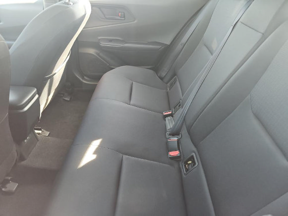 Used 2025 Toyota Prius LE FWD image 8