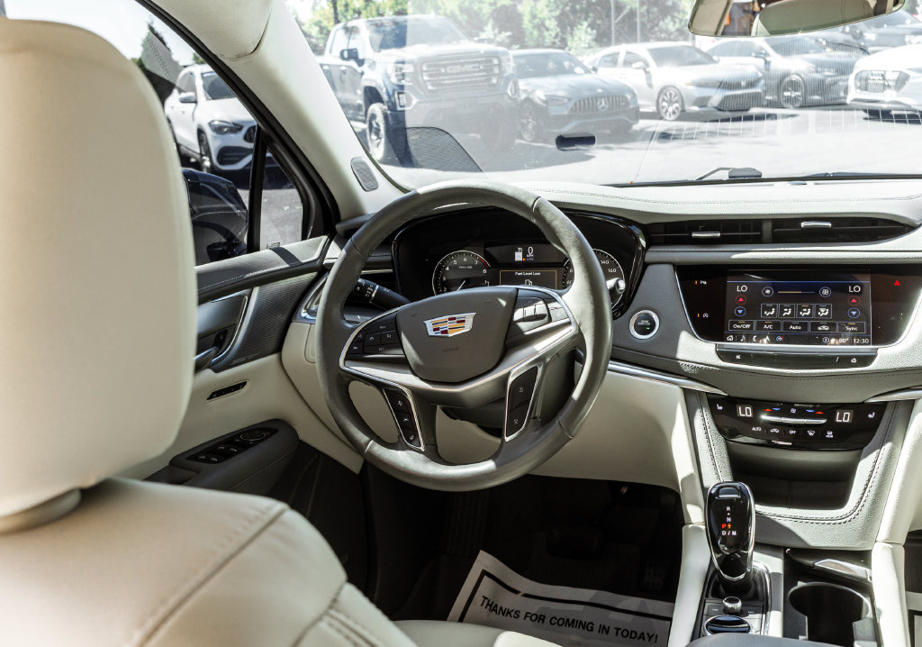 Used 2024 Cadillac XT5 Premium Luxury w/ LPO, Floor Liner Package AWD/4WD image 14