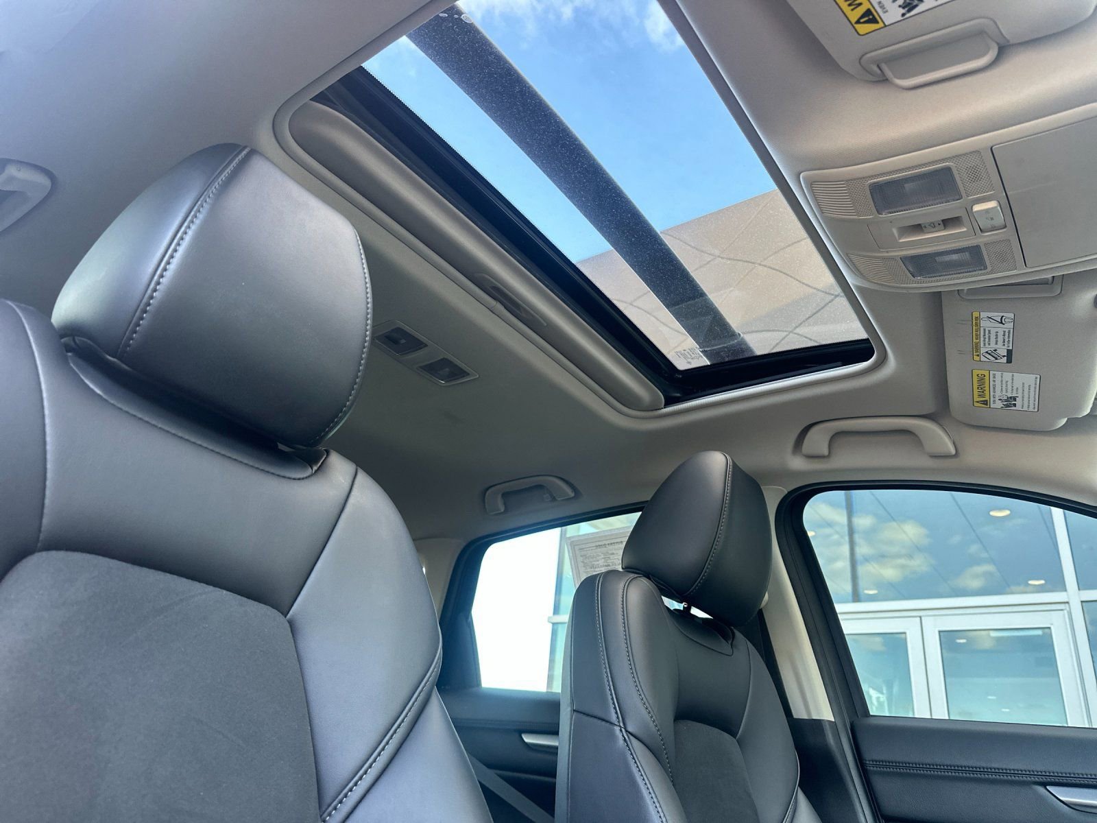 Used 2019 MAZDA CX-5 Touring image 18