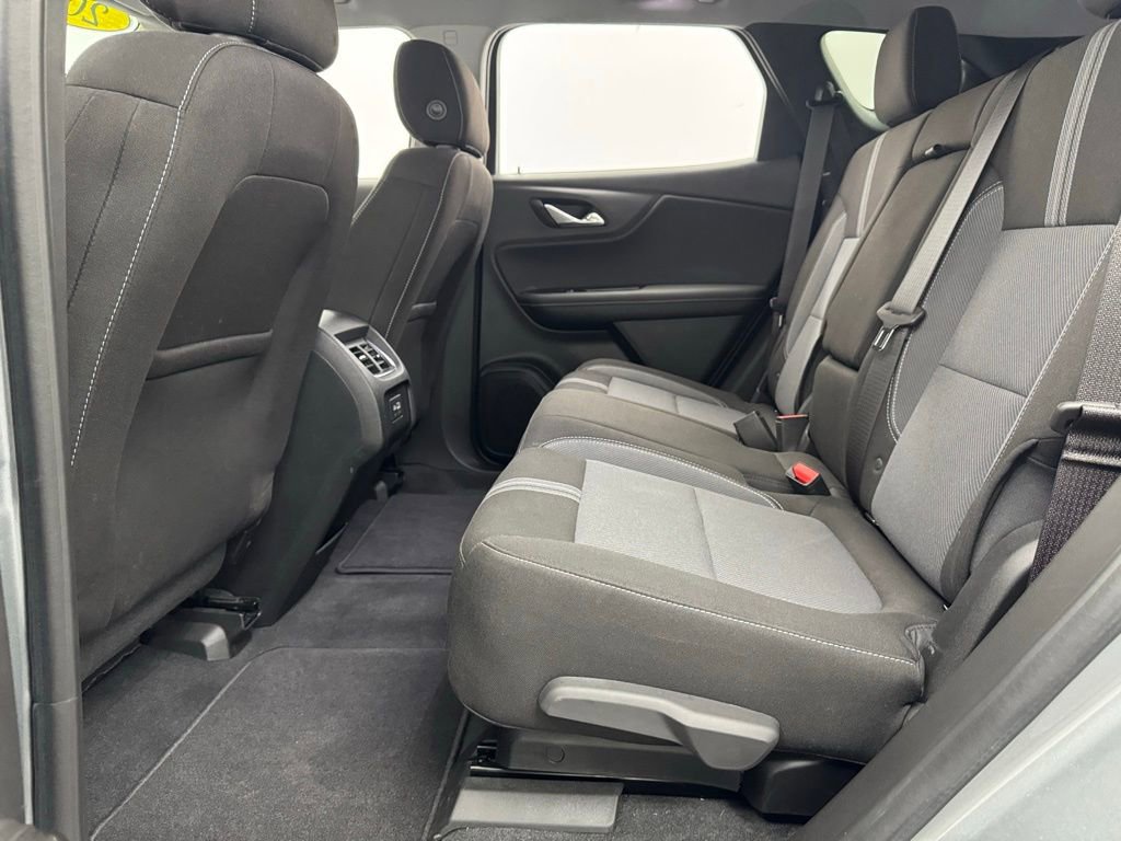 Used 2024 Chevrolet Blazer LT w/ Midnight/Sport Edition image 38