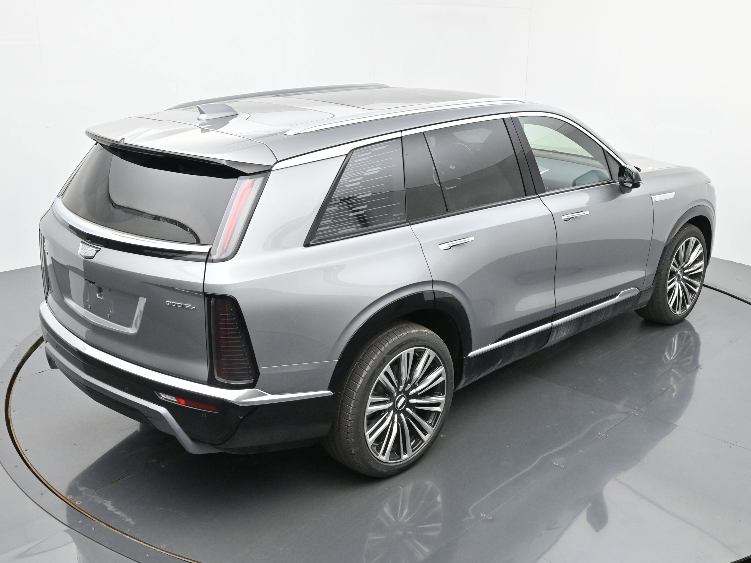 New 2026 Cadillac Vistiq Premium Luxury w/ LPO, Floor Liner Package image 27