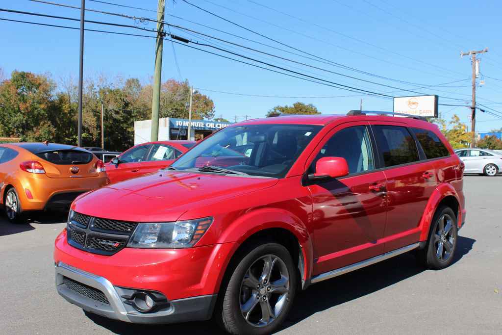 Used 2016 Dodge Journey Crossroad image 1