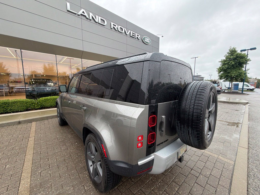 Certified 2025 Land Rover Defender 110 S AWD/4WD image 7