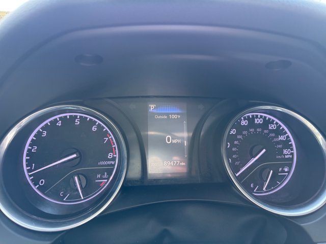 Used 2018 Toyota Camry SE w/ Moonroof Package FWD image 18