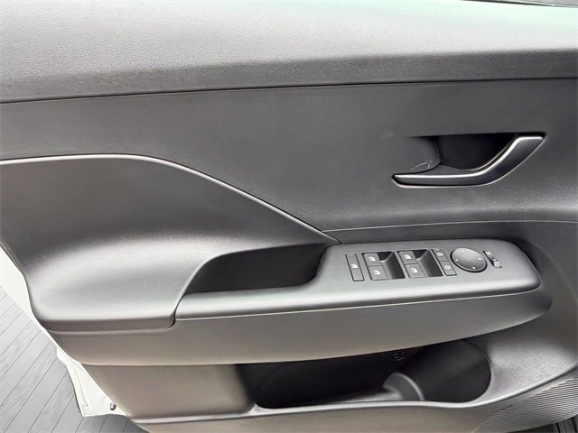 New 2026 Hyundai Kona SE image 6