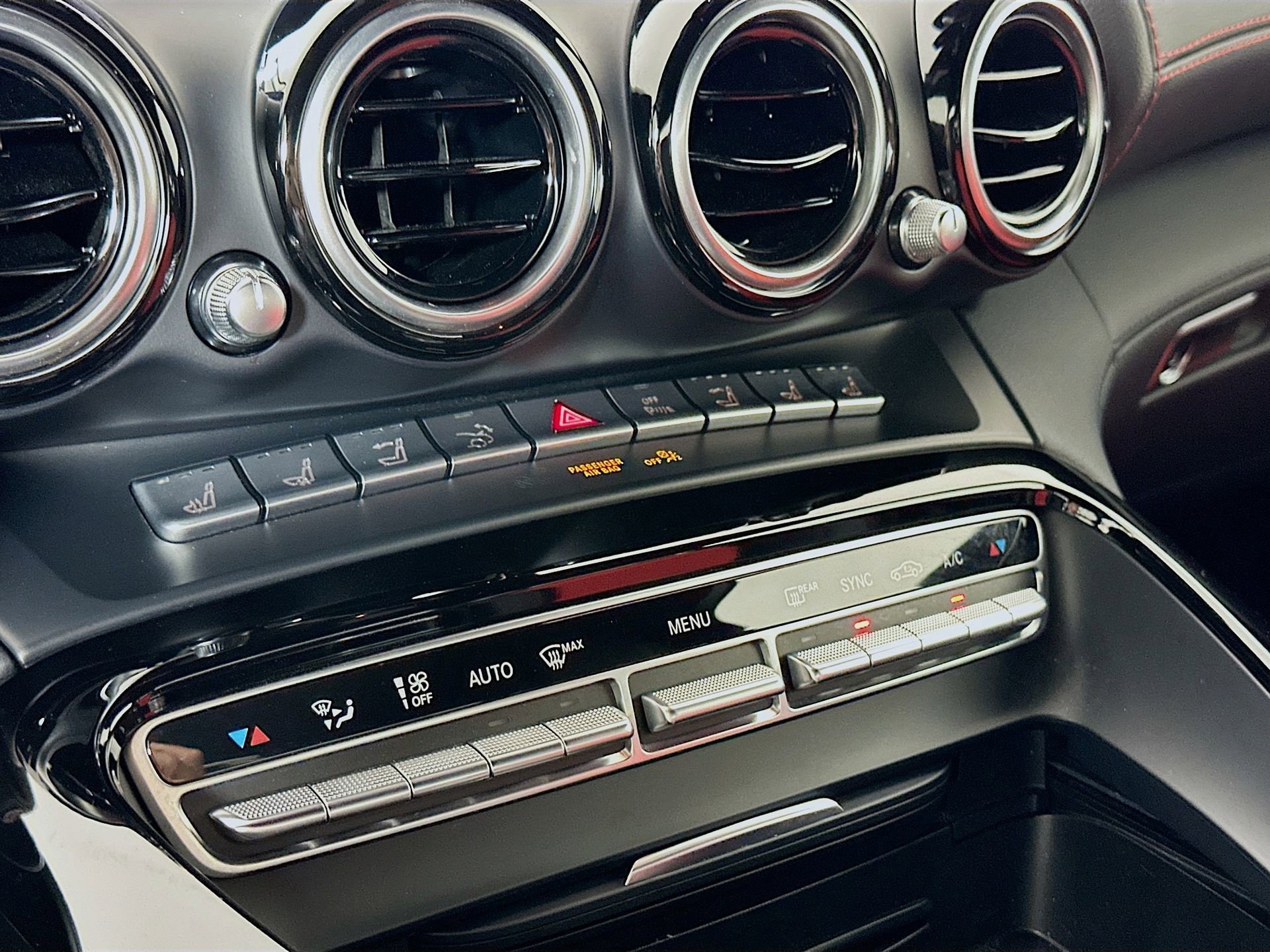 Used 2018 Mercedes-Benz AMG GT Roadster image 17