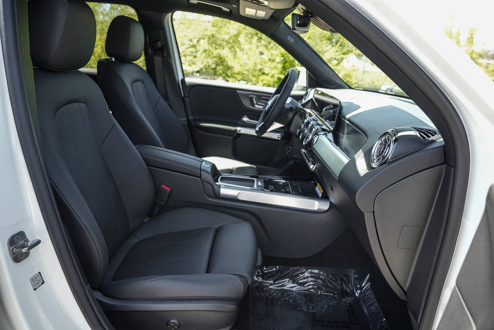 New 2026 Mercedes-Benz GLB 250 4MATIC image 16