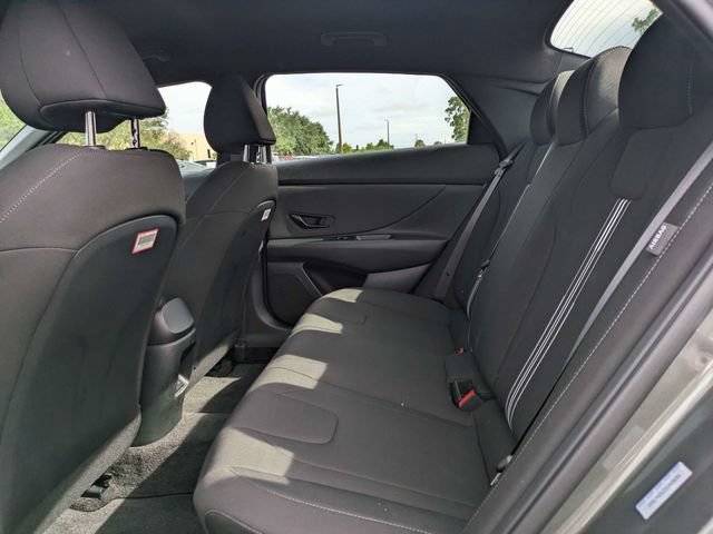 Certified 2025 Hyundai Elantra Sport FWD image 13