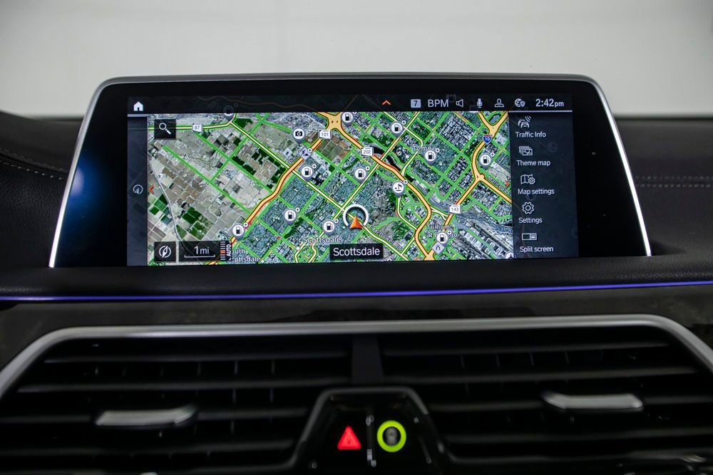 Used 2022 BMW 740i xDrive w/ Premium Package image 31