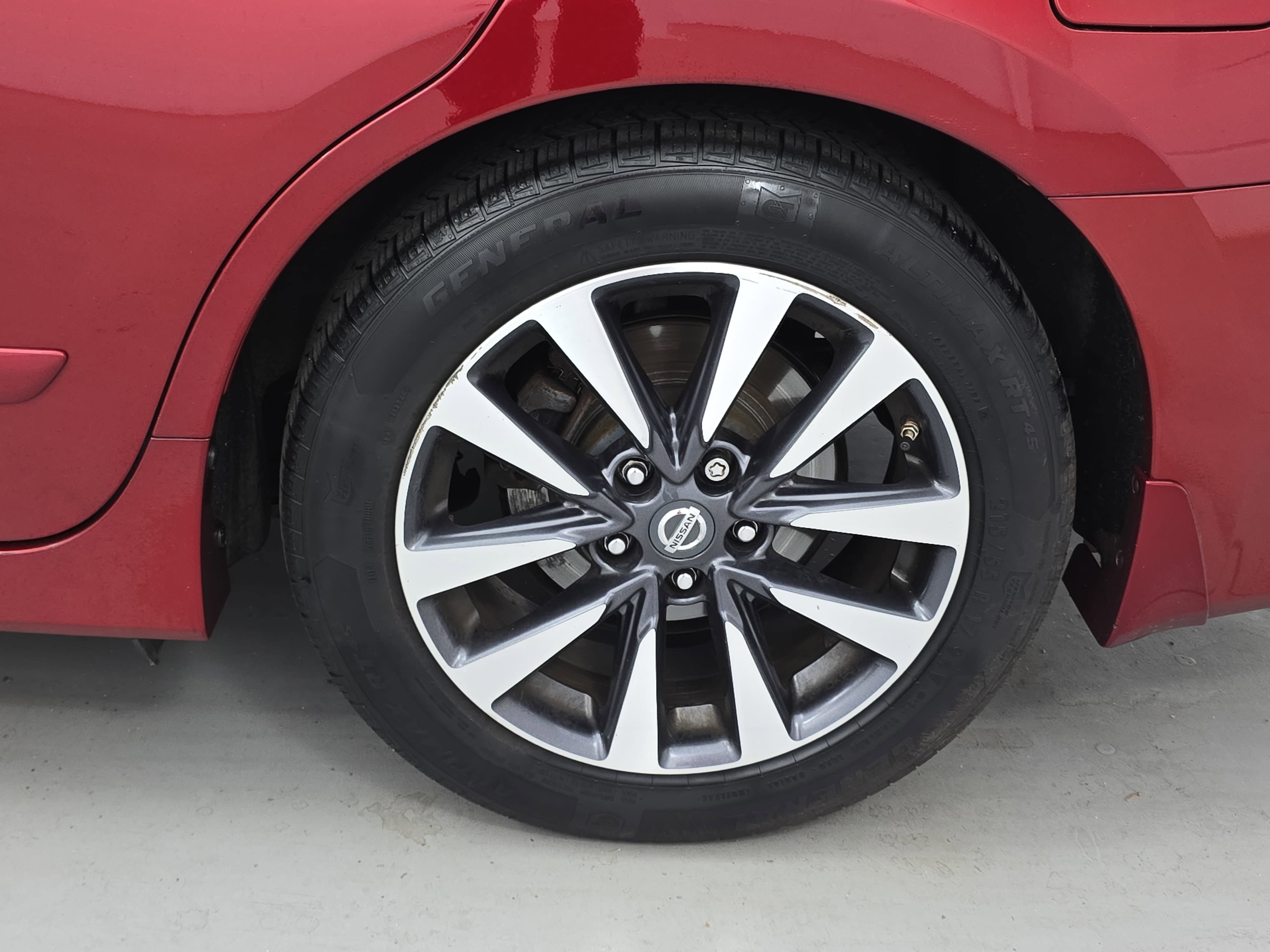 Used 2017 Nissan Altima 2.5 SV w/ Convenience Package FWD image 33