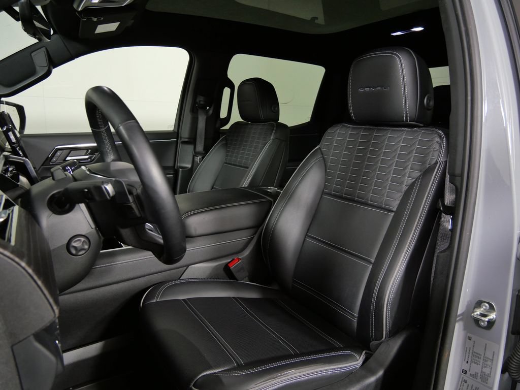 Used 2024 GMC Sierra EV Denali AWD/4WD image 10