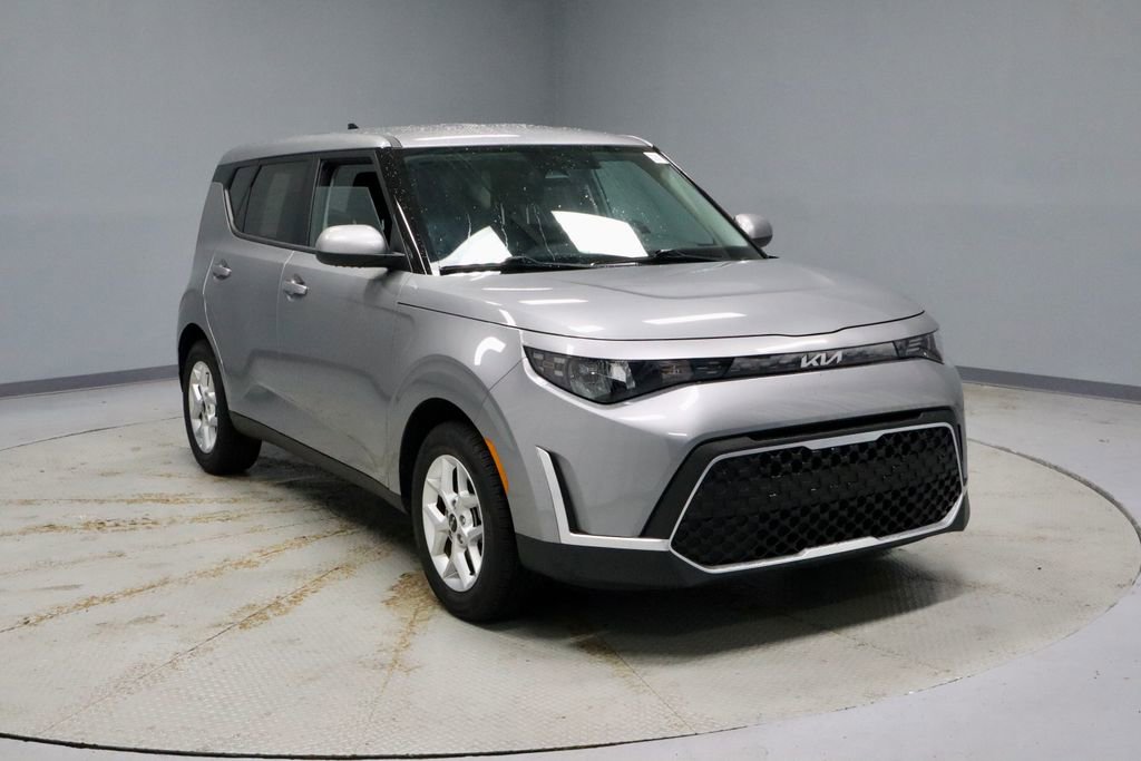 Used 2025 Kia Soul LX