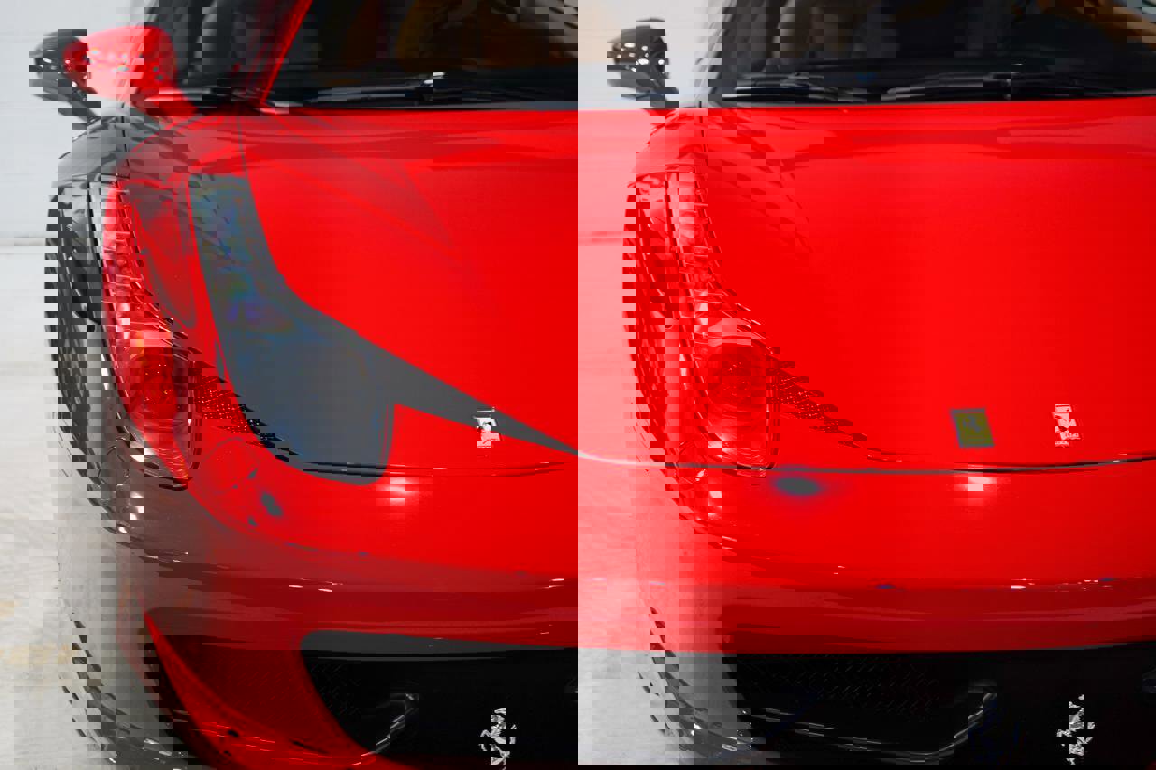 Used 2015 Ferrari 458 Italia Coupe image 28