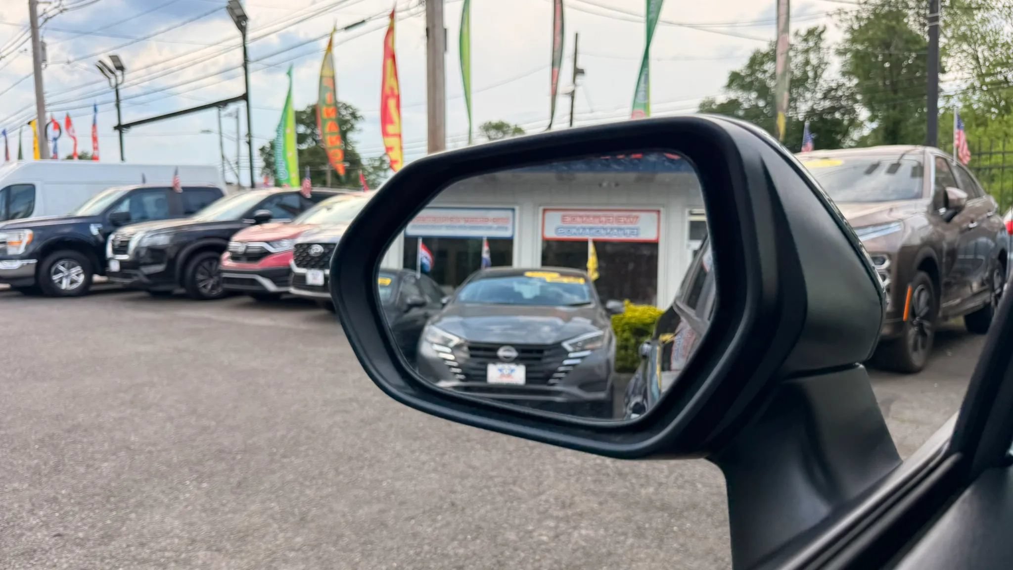Used 2023 Toyota Corolla LE FWD image 28