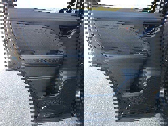 Certified 2025 Subaru Forester Premium w/ Protection Package image 21