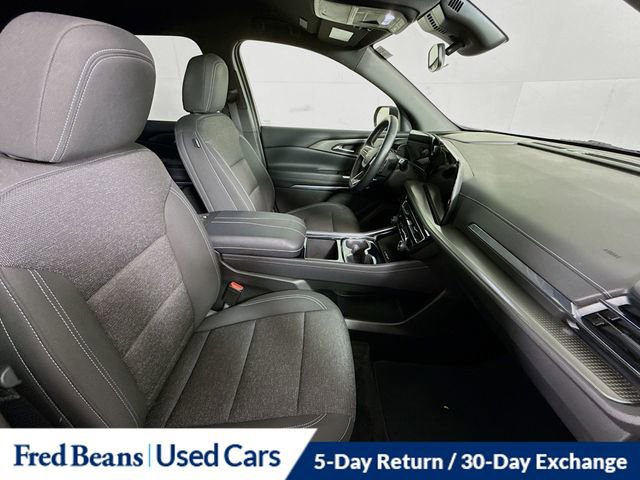 Used 2025 Chevrolet Traverse LT image 30