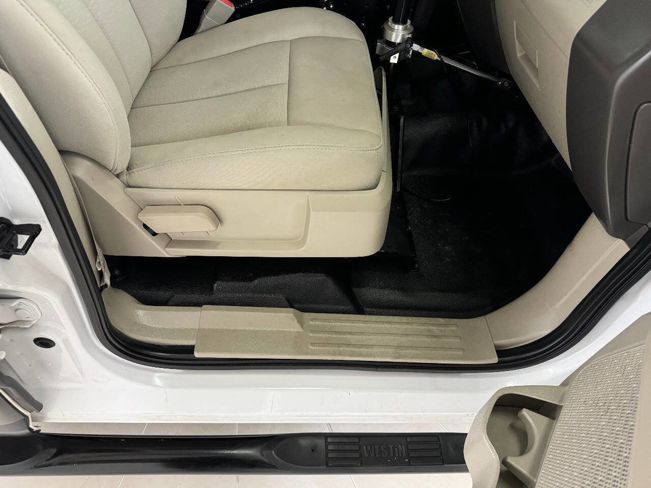 Used 2014 Ford Expedition XL RWD image 55