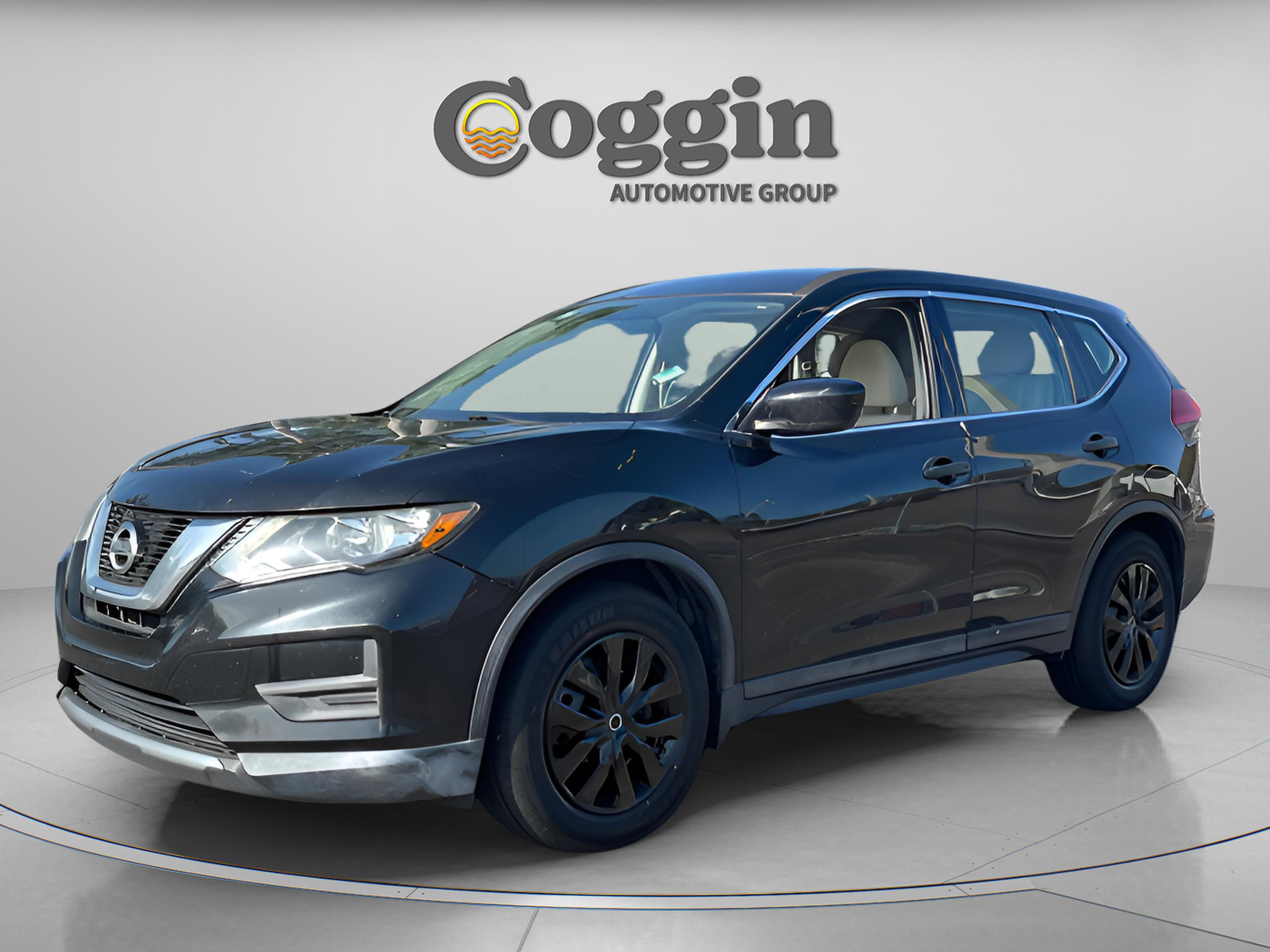 Used 2017 Nissan Rogue S image 1
