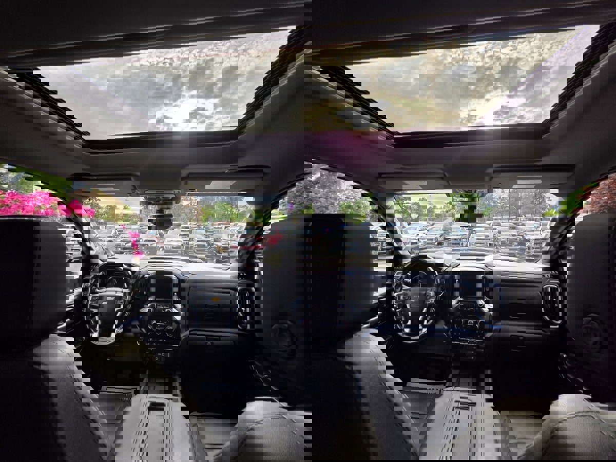 Used 2021 Chevrolet Silverado 3500 LTZ w/ LTZ Premium Package image 19