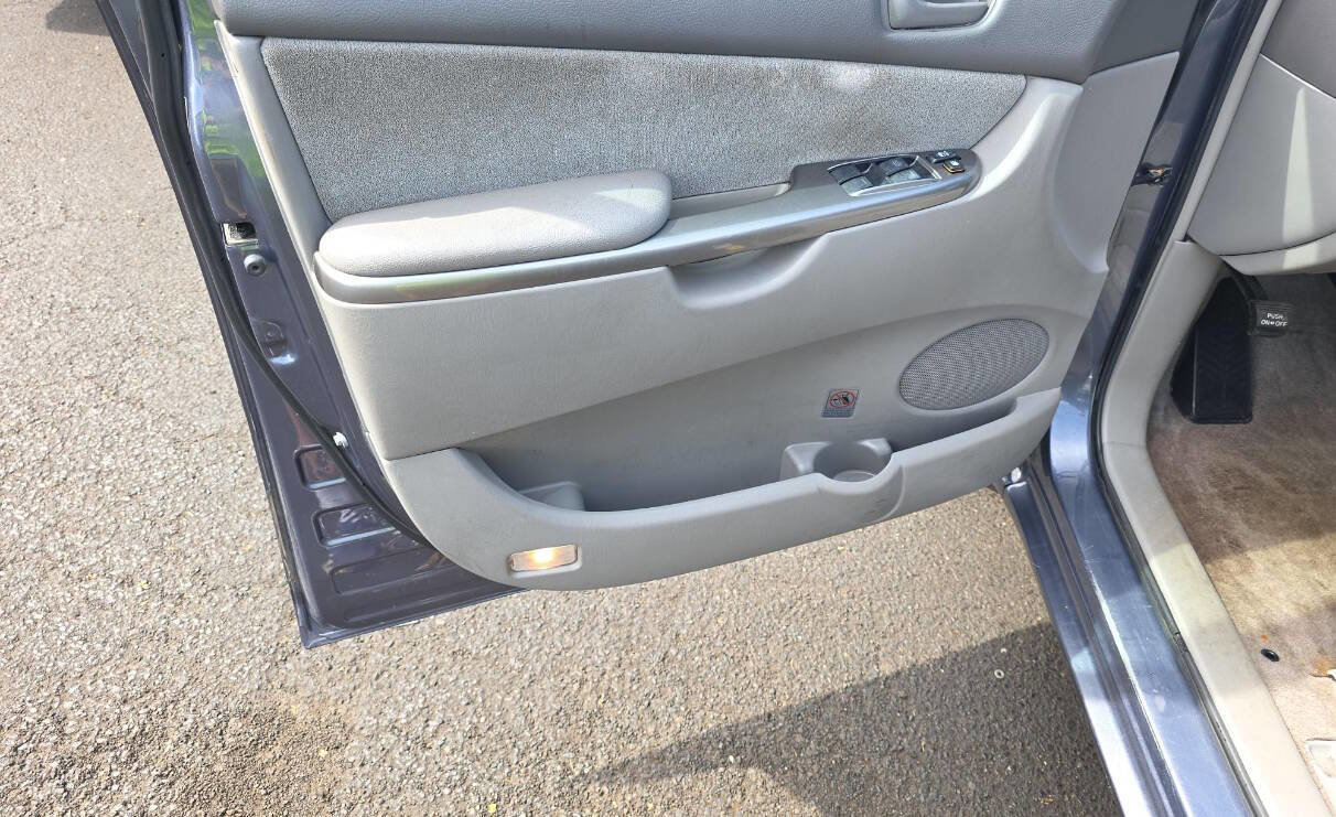 Used 2008 Toyota Sienna CE image 13