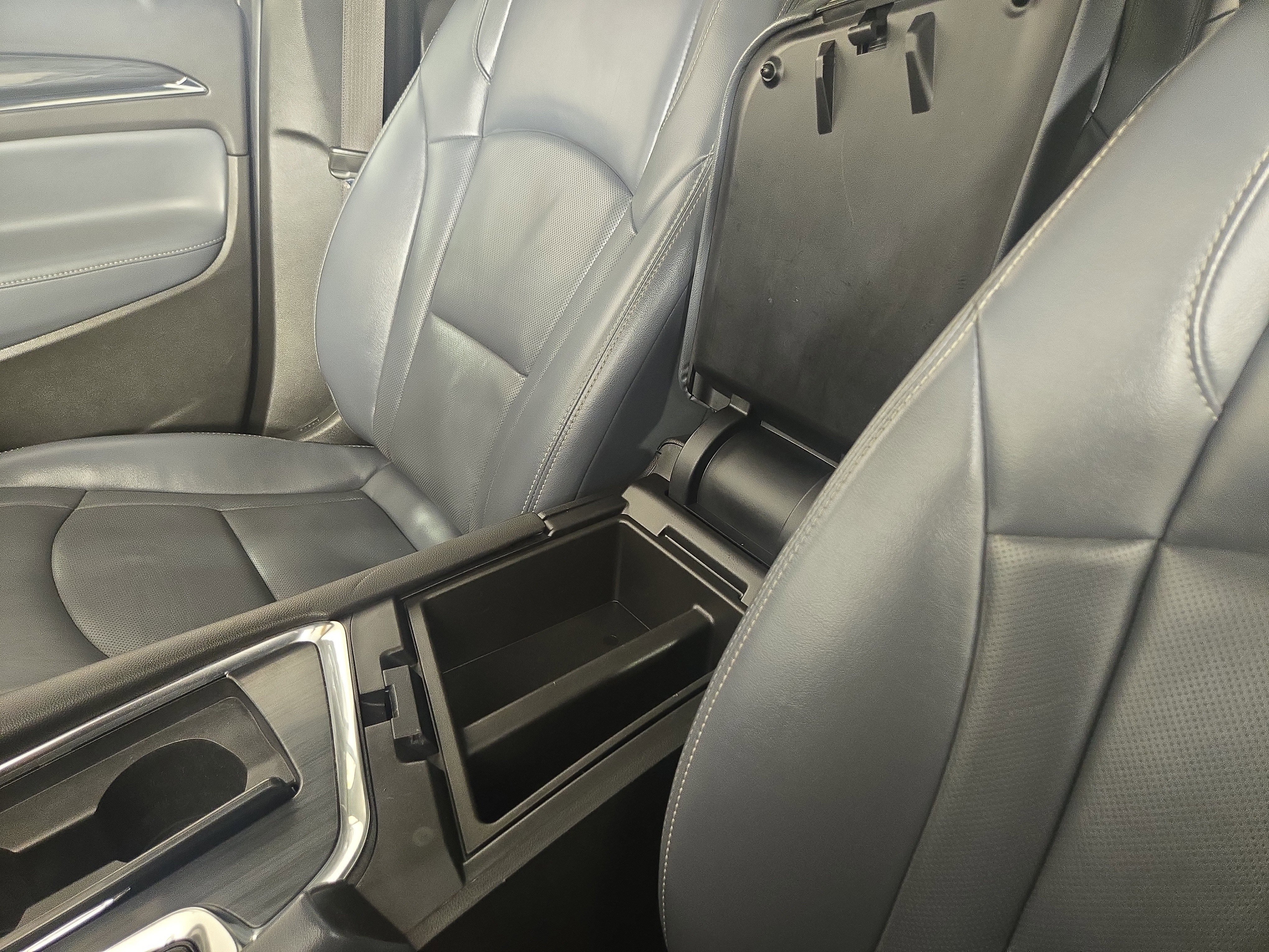 Used 2023 Buick Enclave Essence w/ Experience Buick Package image 28