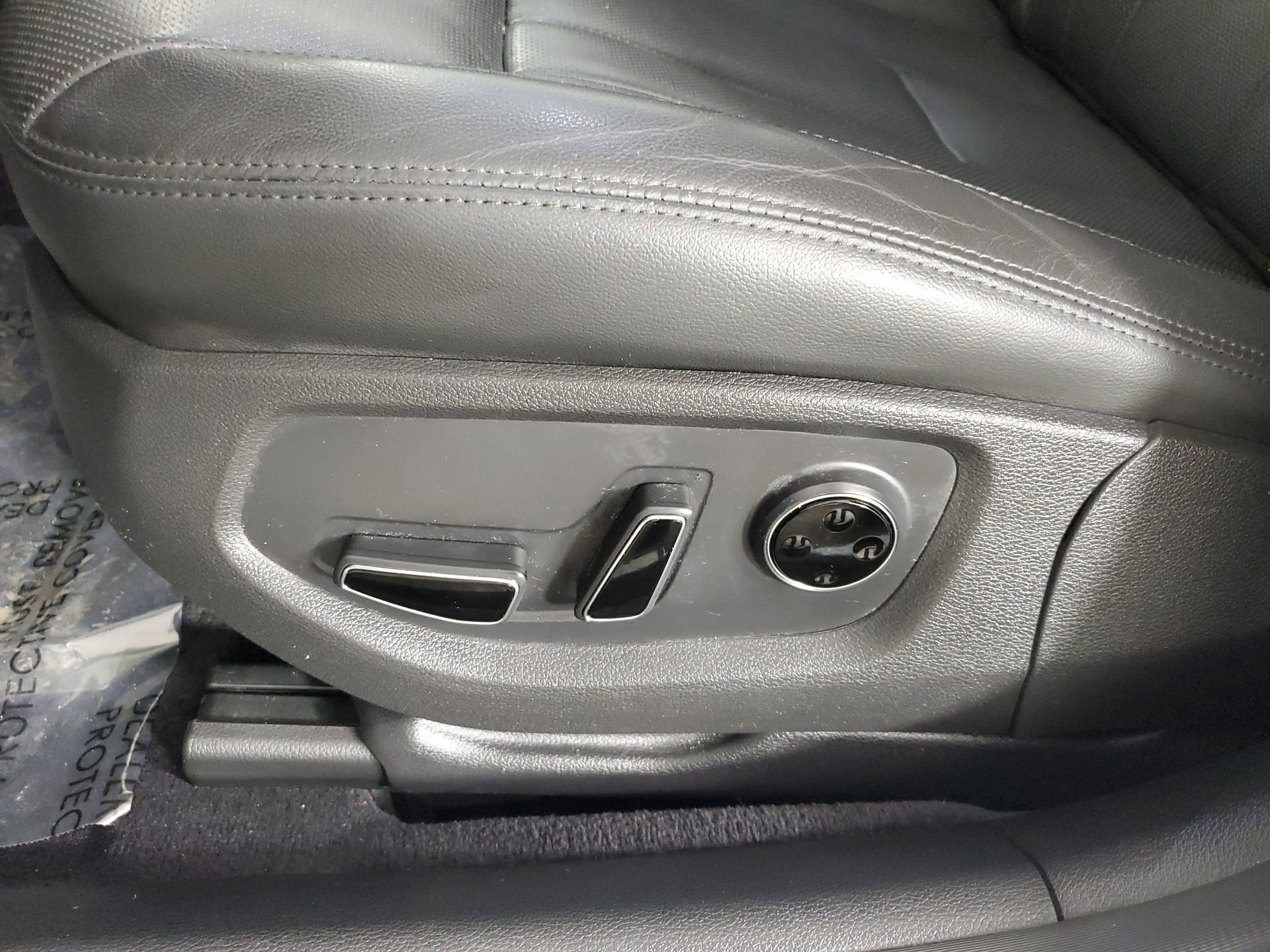 Used 2017 Genesis G80 3.8 image 24