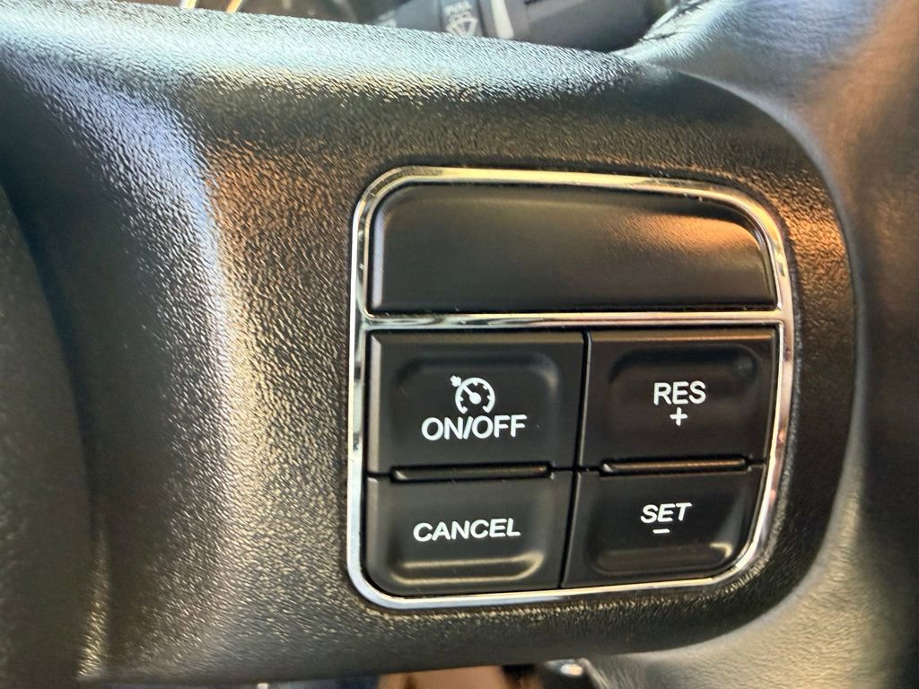 Used 2015 Jeep Wrangler Unlimited Sahara w/ Connectivity Group image 19
