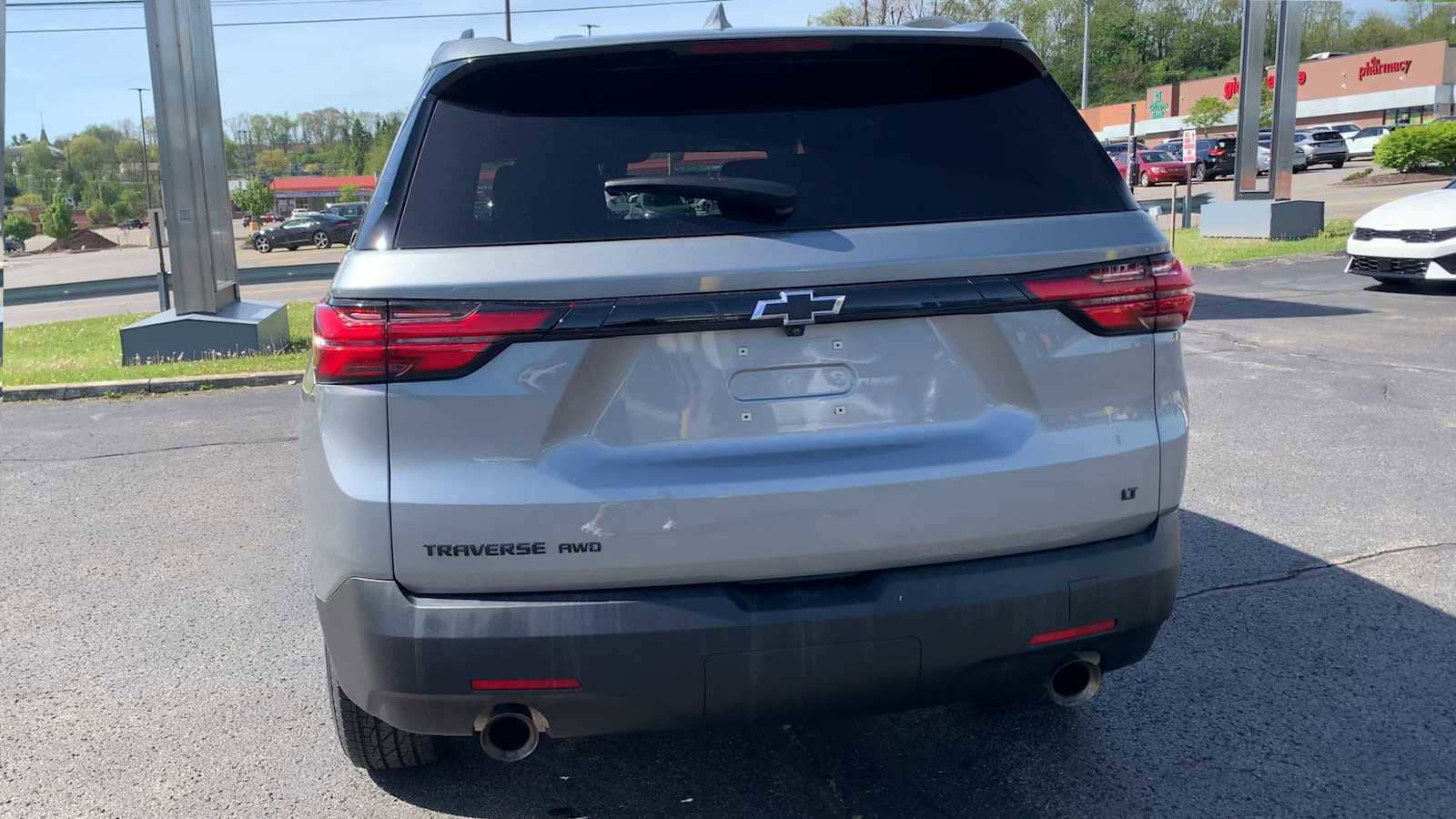 Certified 2023 Chevrolet Traverse LT w/ Midnight/Sport Edition AWD/4WD image 7