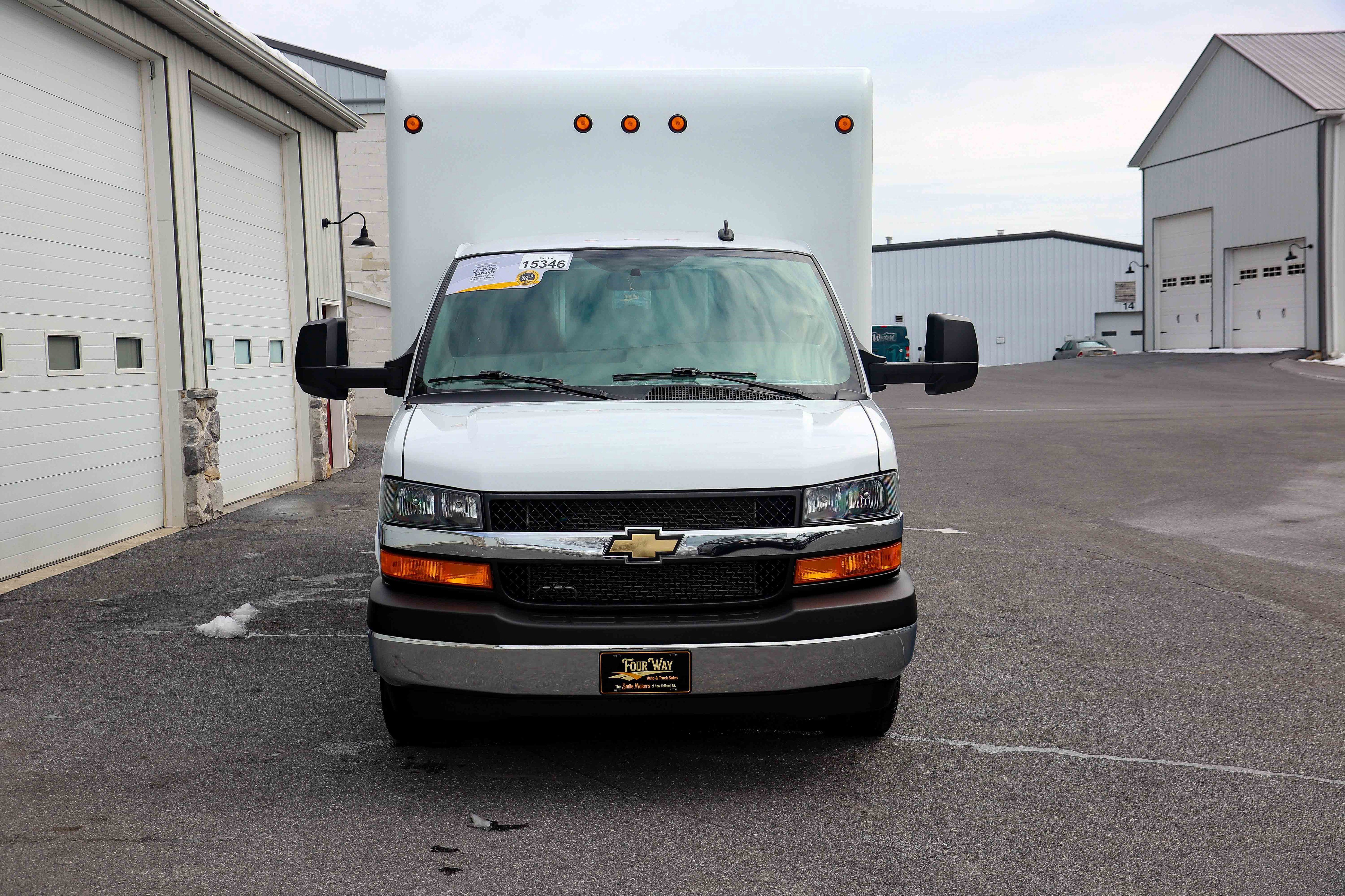 Used 2024 Chevrolet Express 3500 w/ Power Convenience Package RWD image 8