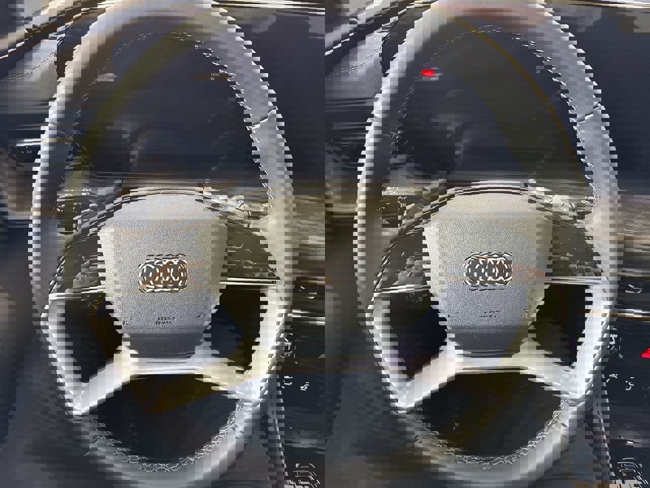 Used 2025 Audi Q5 Premium Plus w/ Premium Plus image 19