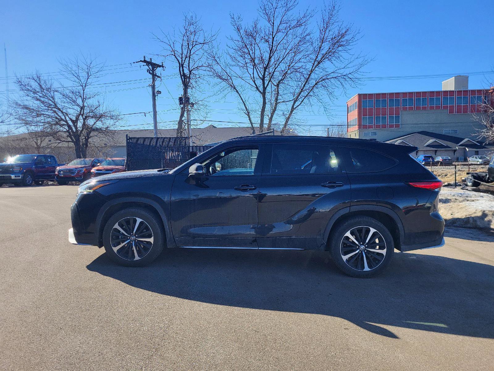 Used 2021 Toyota Highlander XSE image 5