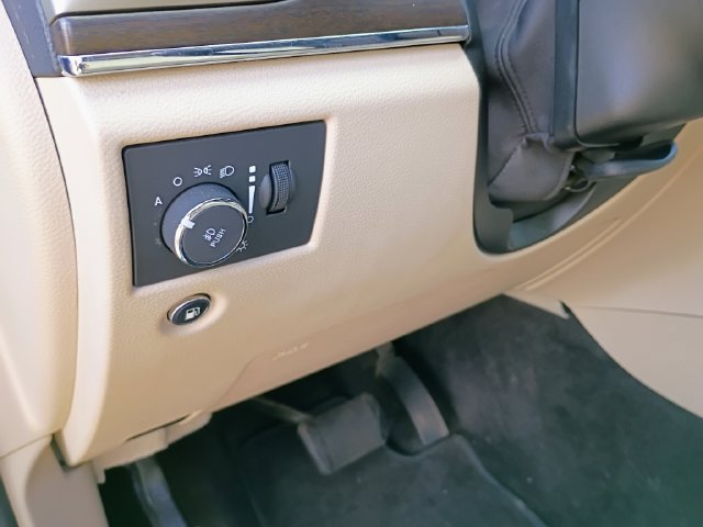 Used 2016 Jeep Grand Cherokee Limited w/ Trailer Tow Group IV RWD image 30