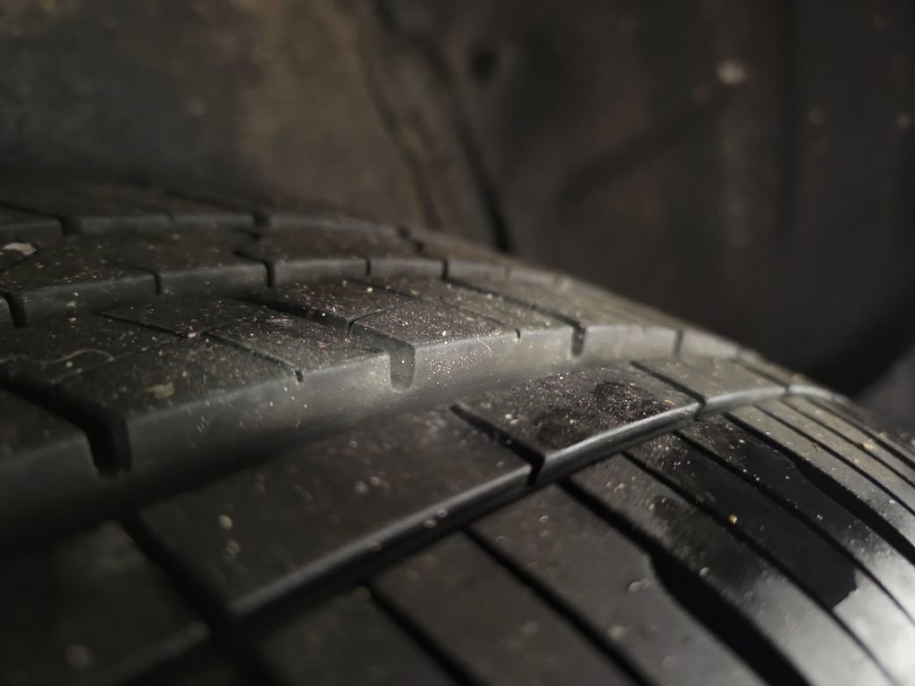 Used 2016 Toyota RAV4 Limited image 11