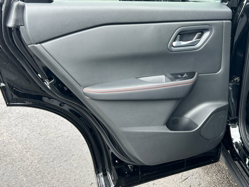 New 2026 Nissan Rogue Rock Creek image 32