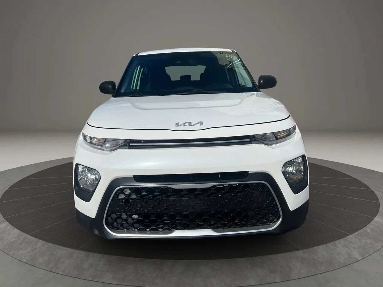 Used 2022 Kia Soul LX w/ Technology Package FWD image 2